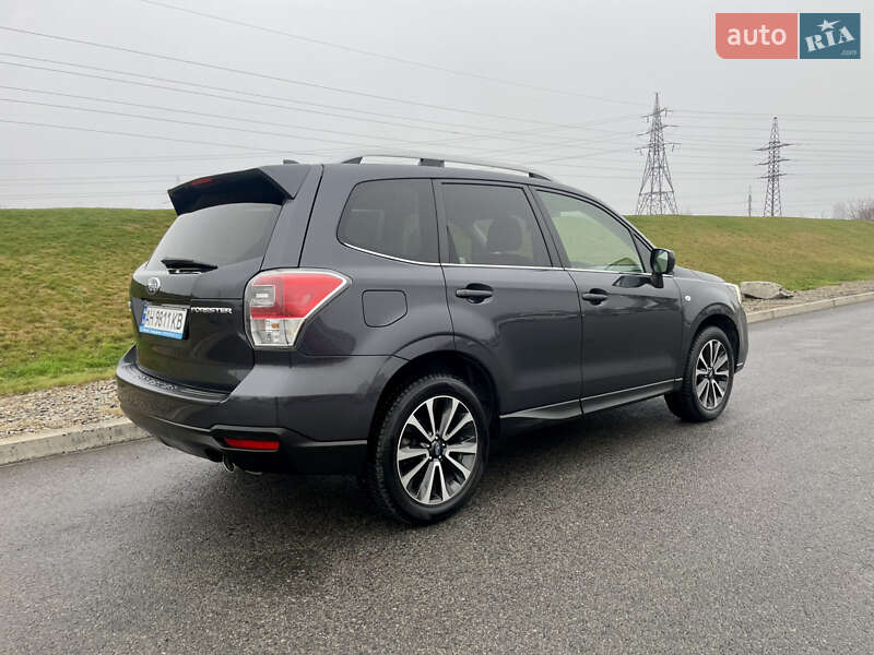 Внедорожник / Кроссовер Subaru Forester 2017 в Днепре