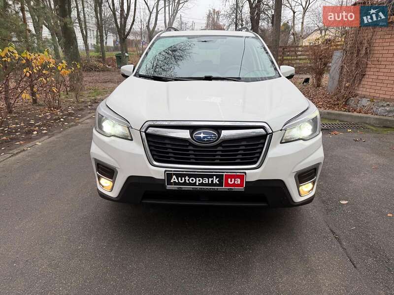 Позашляховик / Кросовер Subaru Forester 2018 в Києві