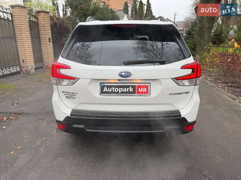 Позашляховик / Кросовер Subaru Forester 2018 в Києві