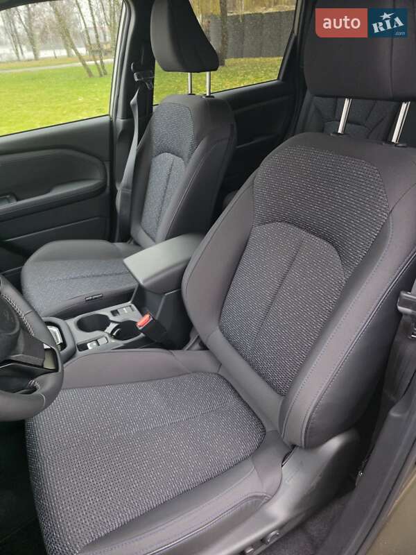 Позашляховик / Кросовер Subaru Forester 2024 в Києві