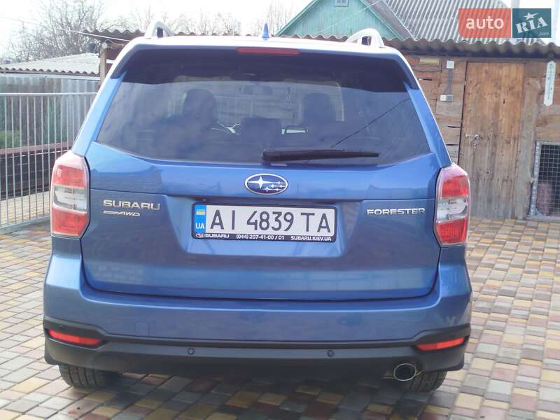 Позашляховик / Кросовер Subaru Forester 2015 в Ізюмі