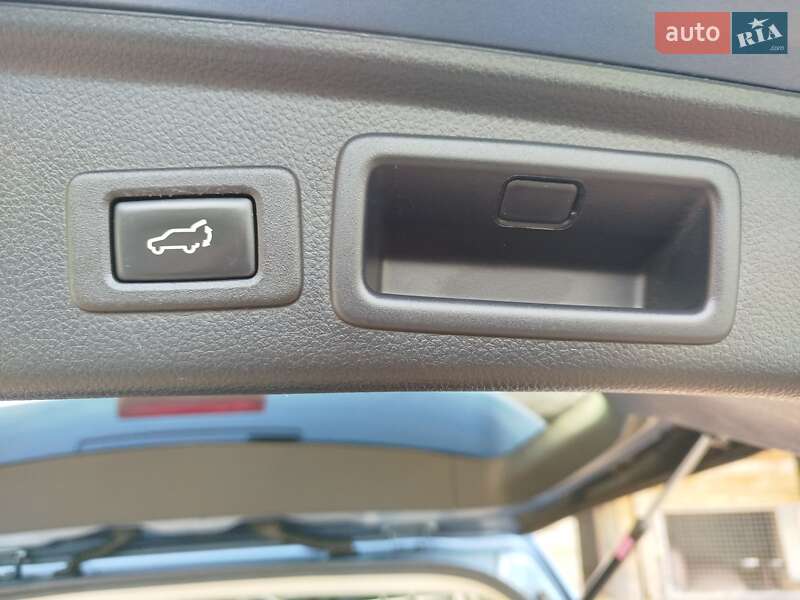 Позашляховик / Кросовер Subaru Forester 2015 в Ізюмі