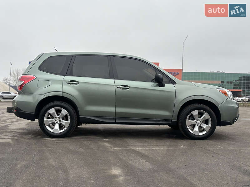 Позашляховик / Кросовер Subaru Forester 2013 в Києві