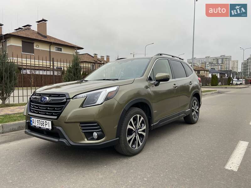 Внедорожник / Кроссовер Subaru Forester 2022 в Киеве