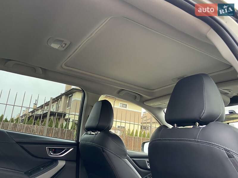 Внедорожник / Кроссовер Subaru Forester 2022 в Киеве