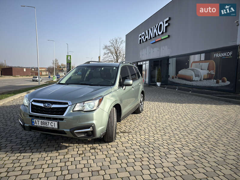 Внедорожник / Кроссовер Subaru Forester 2016 в Ивано-Франковске