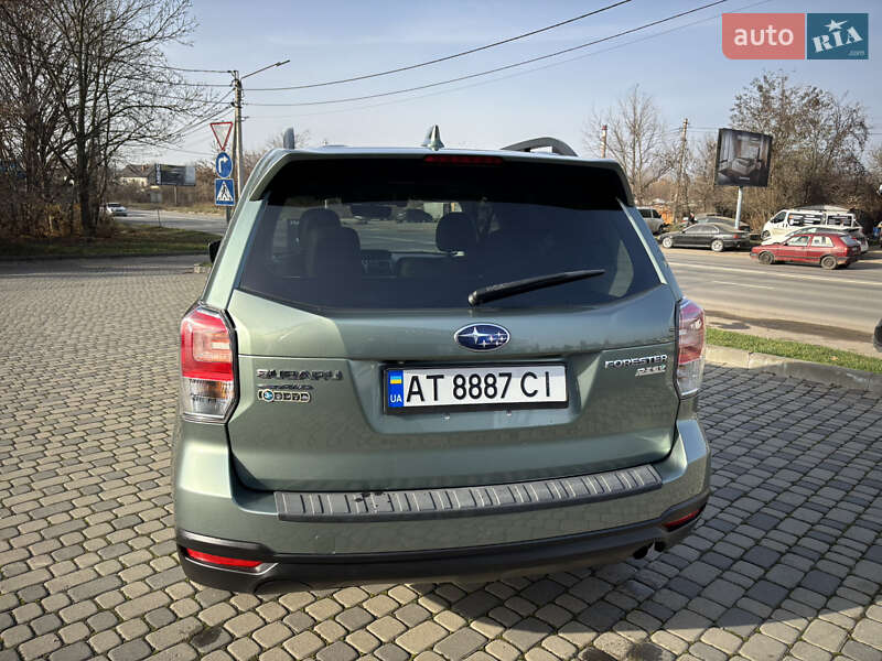 Внедорожник / Кроссовер Subaru Forester 2016 в Ивано-Франковске