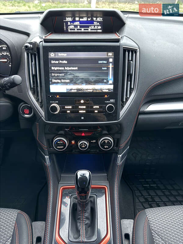 Внедорожник / Кроссовер Subaru Forester 2020 в Киеве