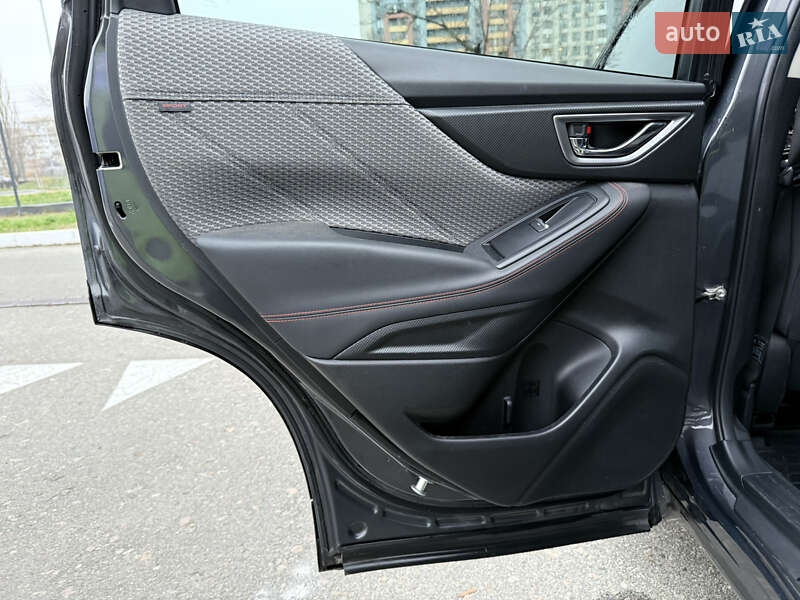 Внедорожник / Кроссовер Subaru Forester 2020 в Киеве