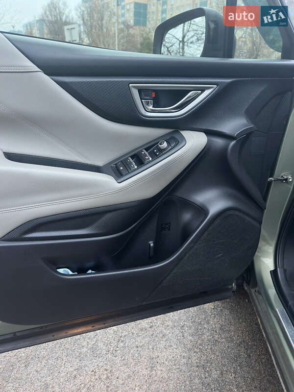 Внедорожник / Кроссовер Subaru Forester 2019 в Днепре