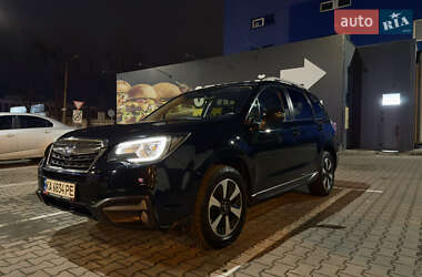 Позашляховик / Кросовер Subaru Forester 2016 в Києві