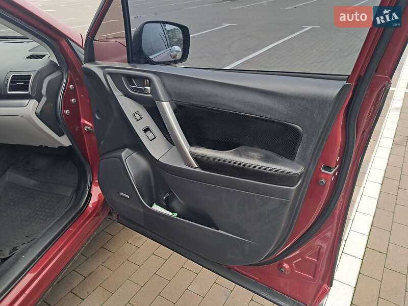 Внедорожник / Кроссовер Subaru Forester 2015 в Сумах