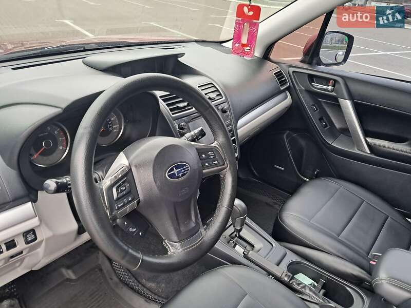 Внедорожник / Кроссовер Subaru Forester 2015 в Сумах