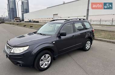 Внедорожник / Кроссовер Subaru Forester 2011 в Киеве
