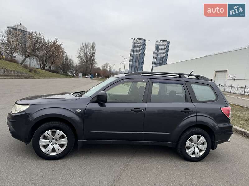 Внедорожник / Кроссовер Subaru Forester 2011 в Киеве