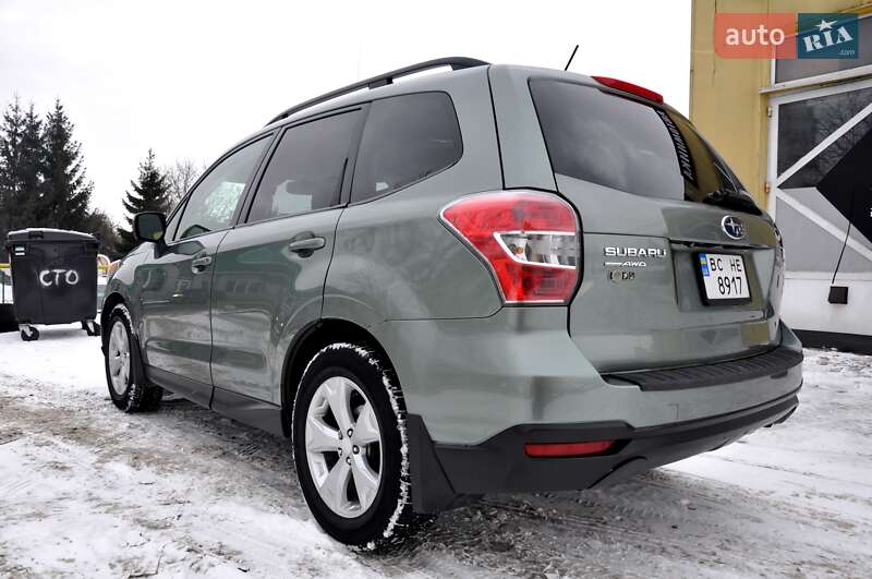 Внедорожник / Кроссовер Subaru Forester 2013 в Львове