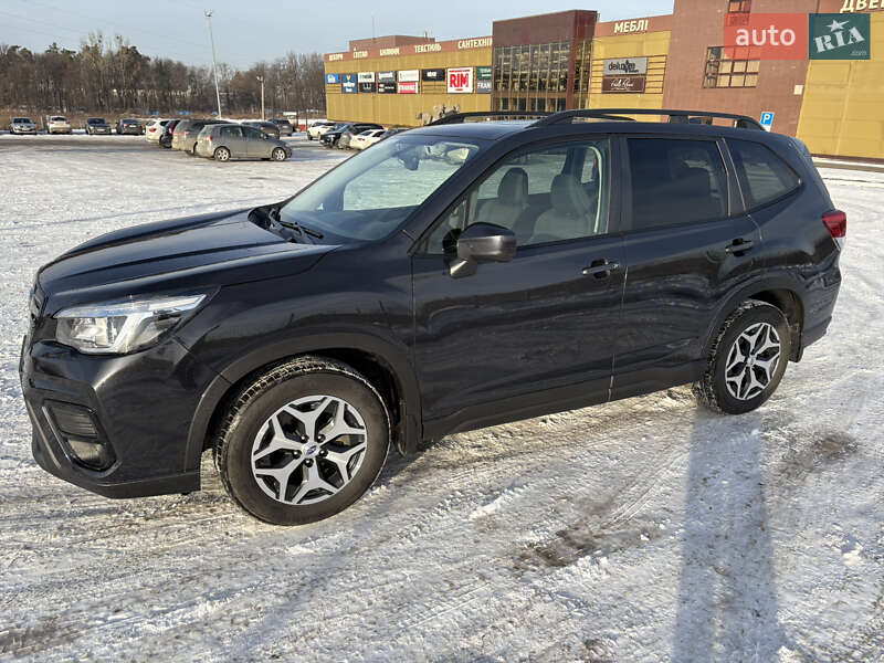 Внедорожник / Кроссовер Subaru Forester 2019 в Львове