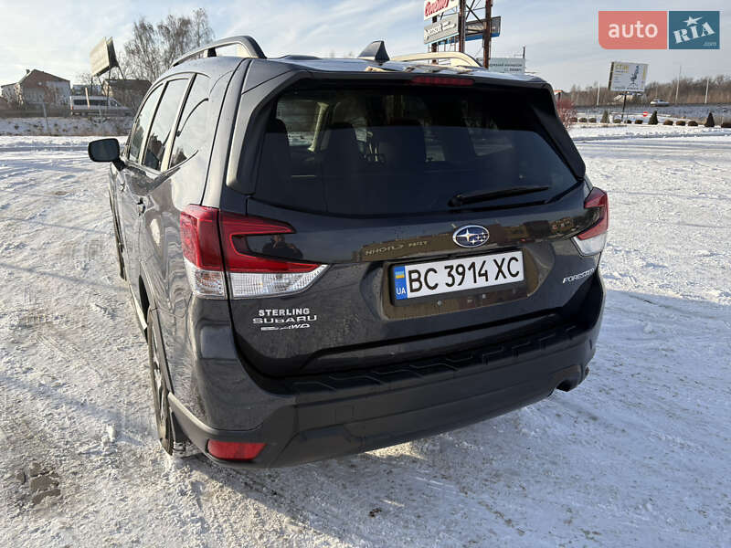 Внедорожник / Кроссовер Subaru Forester 2019 в Львове