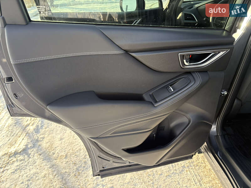 Внедорожник / Кроссовер Subaru Forester 2019 в Львове