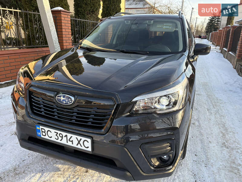 Внедорожник / Кроссовер Subaru Forester 2019 в Львове