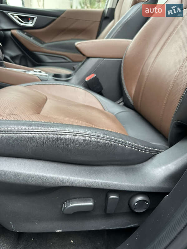 Внедорожник / Кроссовер Subaru Forester 2023 в Киеве