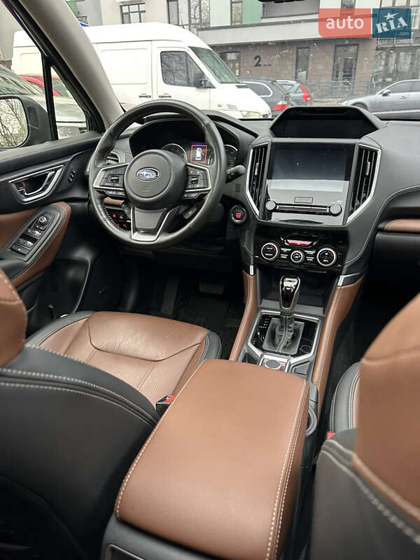 Внедорожник / Кроссовер Subaru Forester 2023 в Киеве