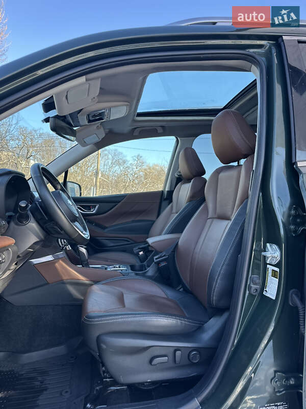 Внедорожник / Кроссовер Subaru Forester 2023 в Киеве