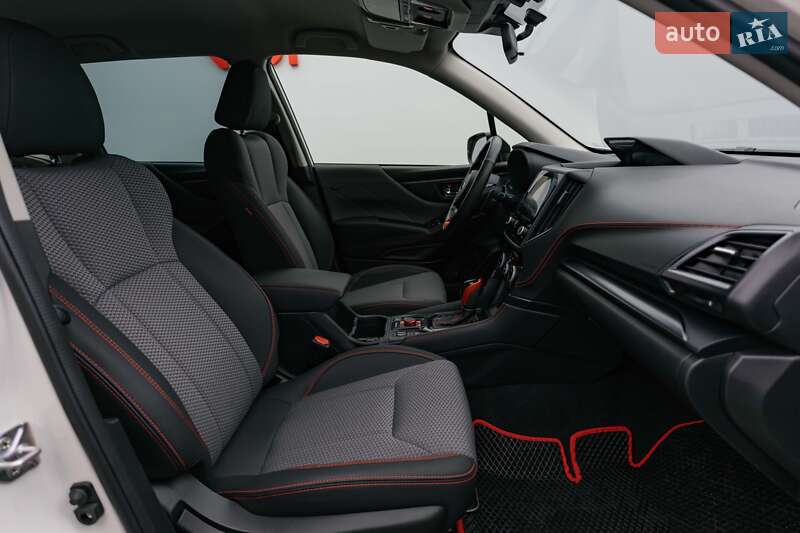 Внедорожник / Кроссовер Subaru Forester 2022 в Киеве