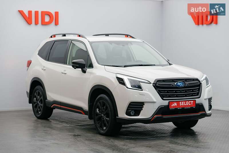 Внедорожник / Кроссовер Subaru Forester 2022 в Киеве