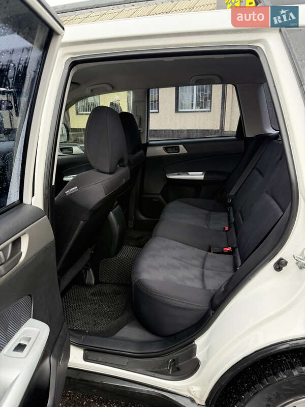 Внедорожник / Кроссовер Subaru Forester 2010 в Кременчуге