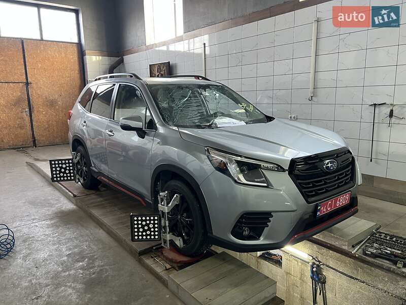 Внедорожник / Кроссовер Subaru Forester 2023 в Львове