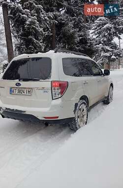 Внедорожник / Кроссовер Subaru Forester 2010 в Ивано-Франковске