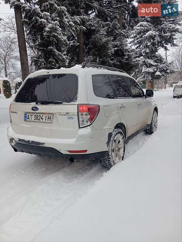 Внедорожник / Кроссовер Subaru Forester 2010 в Ивано-Франковске
