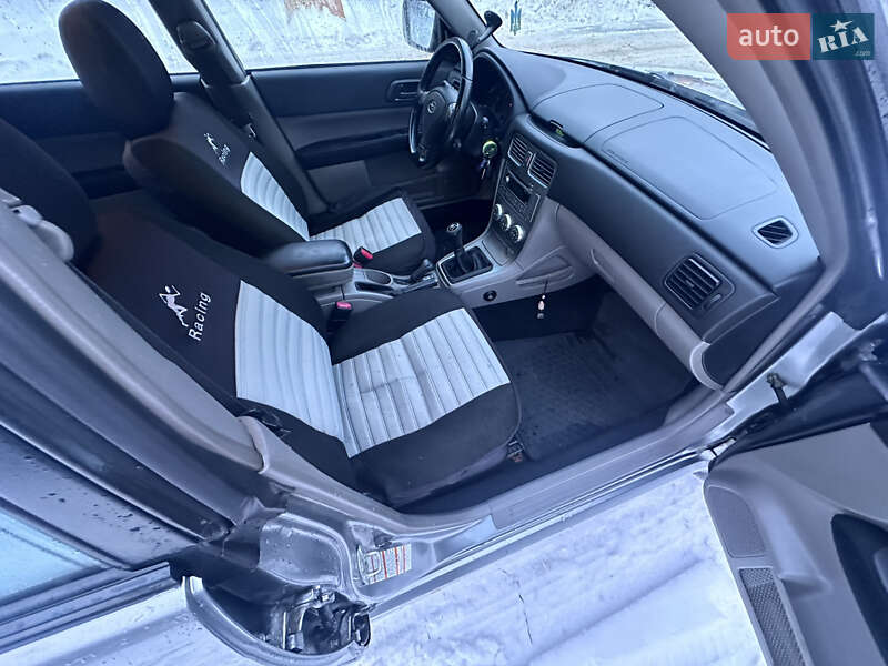 Внедорожник / Кроссовер Subaru Forester 2006 в Киеве