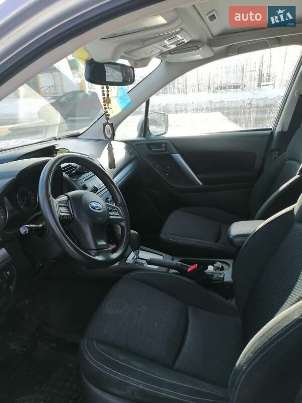 Внедорожник / Кроссовер Subaru Forester 2014 в Сумах