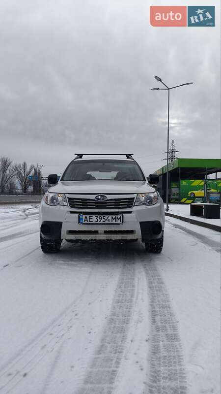Внедорожник / Кроссовер Subaru Forester 2010 в Днепре