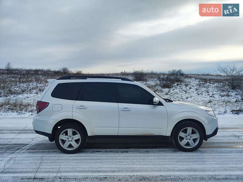 Внедорожник / Кроссовер Subaru Forester 2011 в Любашевке