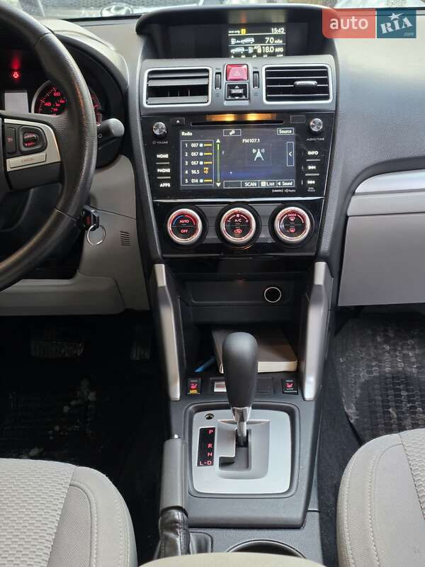 Внедорожник / Кроссовер Subaru Forester 2017 в Хмельницком