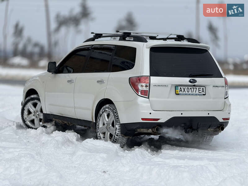 Внедорожник / Кроссовер Subaru Forester 2010 в Харькове