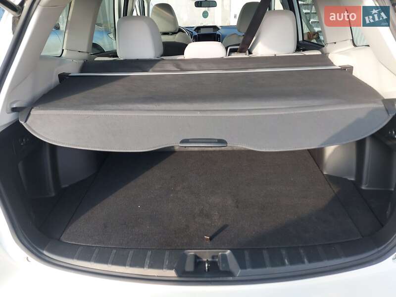 Внедорожник / Кроссовер Subaru Forester 2022 в Киеве