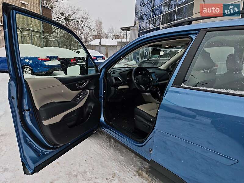 Внедорожник / Кроссовер Subaru Forester 2023 в Харькове