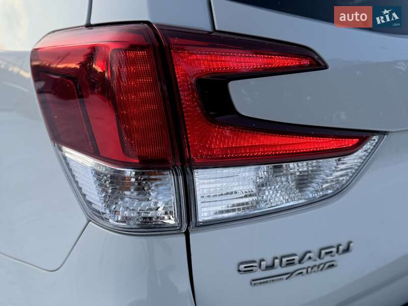 Внедорожник / Кроссовер Subaru Forester 2019 в Киеве