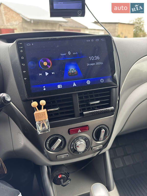 Внедорожник / Кроссовер Subaru Forester 2010 в Львове