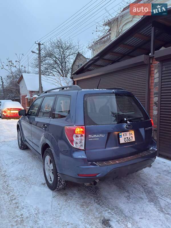 Внедорожник / Кроссовер Subaru Forester 2010 в Киеве