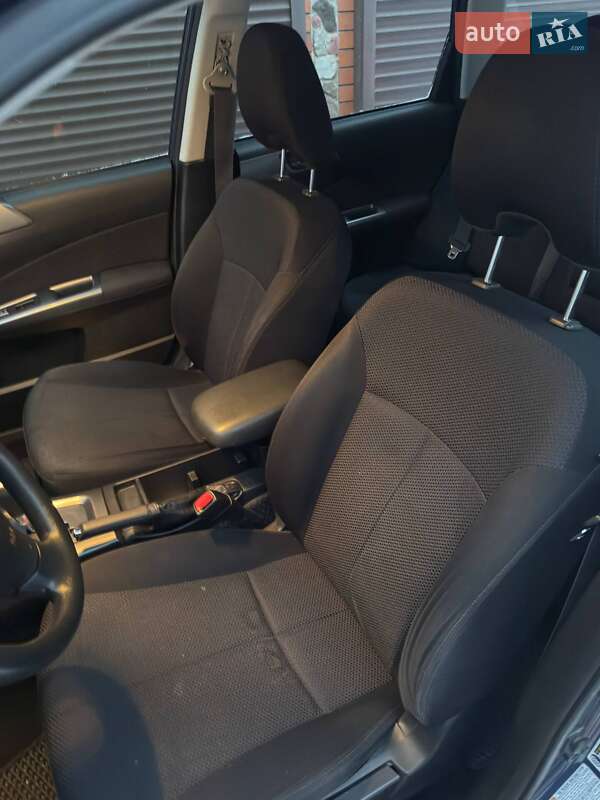 Внедорожник / Кроссовер Subaru Forester 2010 в Киеве