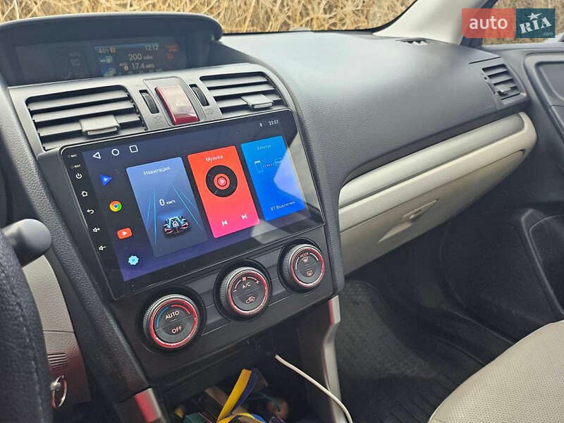 Внедорожник / Кроссовер Subaru Forester 2014 в Днепре