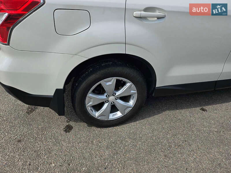 Внедорожник / Кроссовер Subaru Forester 2014 в Днепре