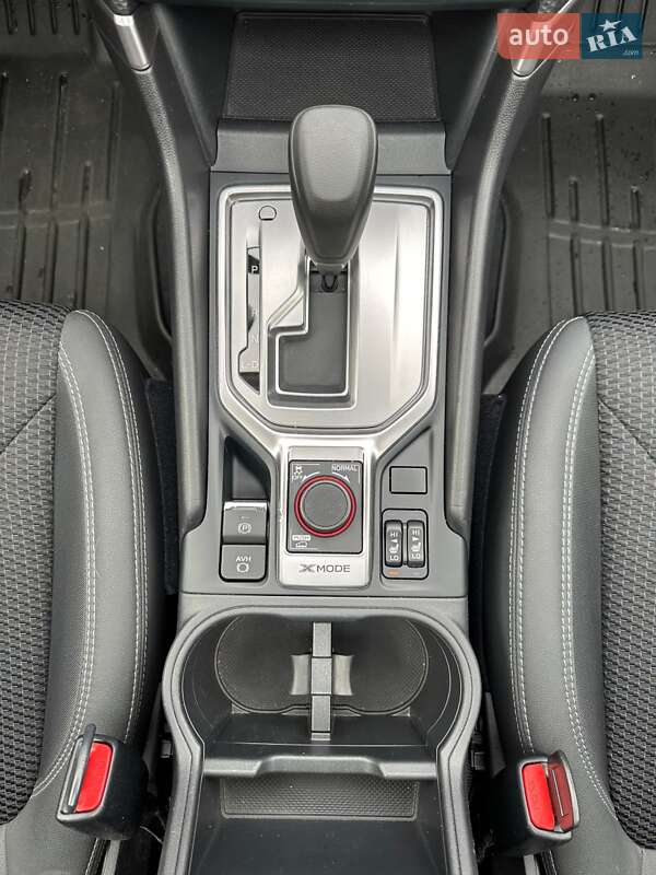 Внедорожник / Кроссовер Subaru Forester 2022 в Белогородке