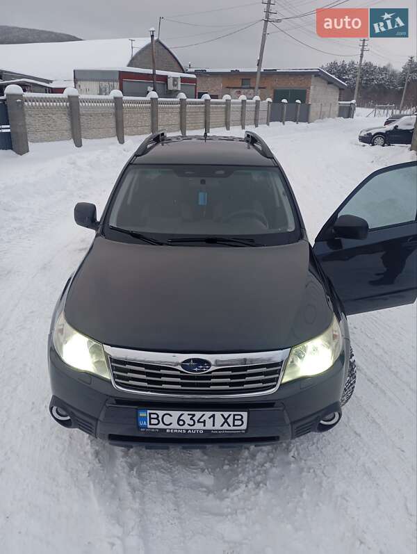 Внедорожник / Кроссовер Subaru Forester 2008 в Жовкве