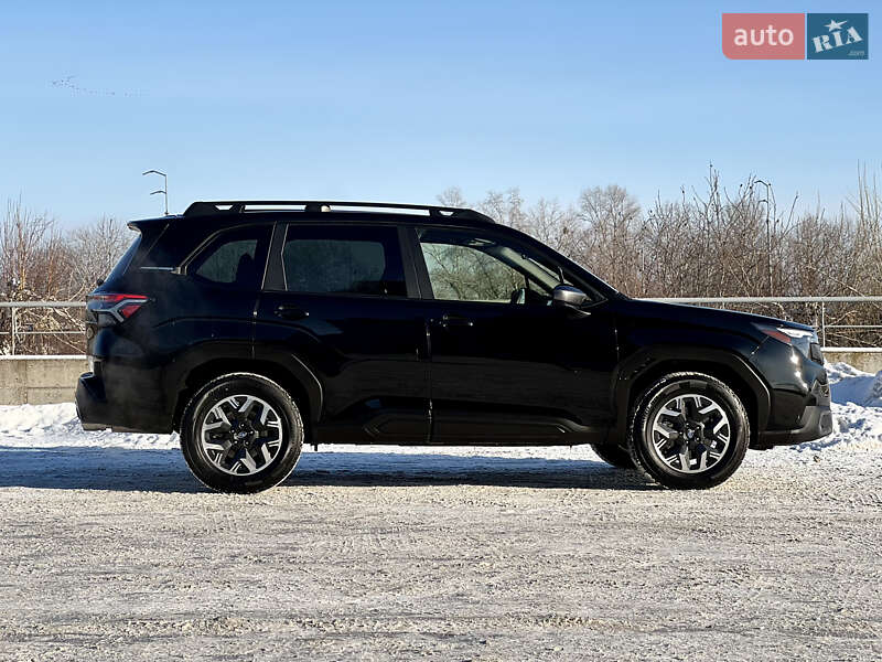 Внедорожник / Кроссовер Subaru Forester 2024 в Киеве